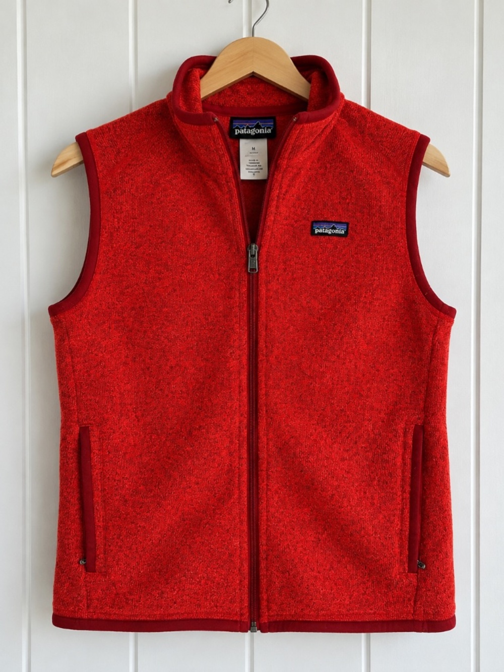 Patagonia female red outdoor vest medium